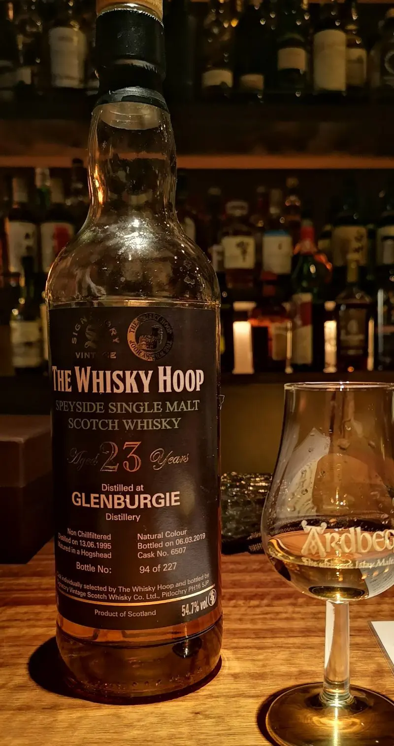 グレンバーギー 1995-2019 23年 ザ・ウイスキーフープ 54.7% | Whisky